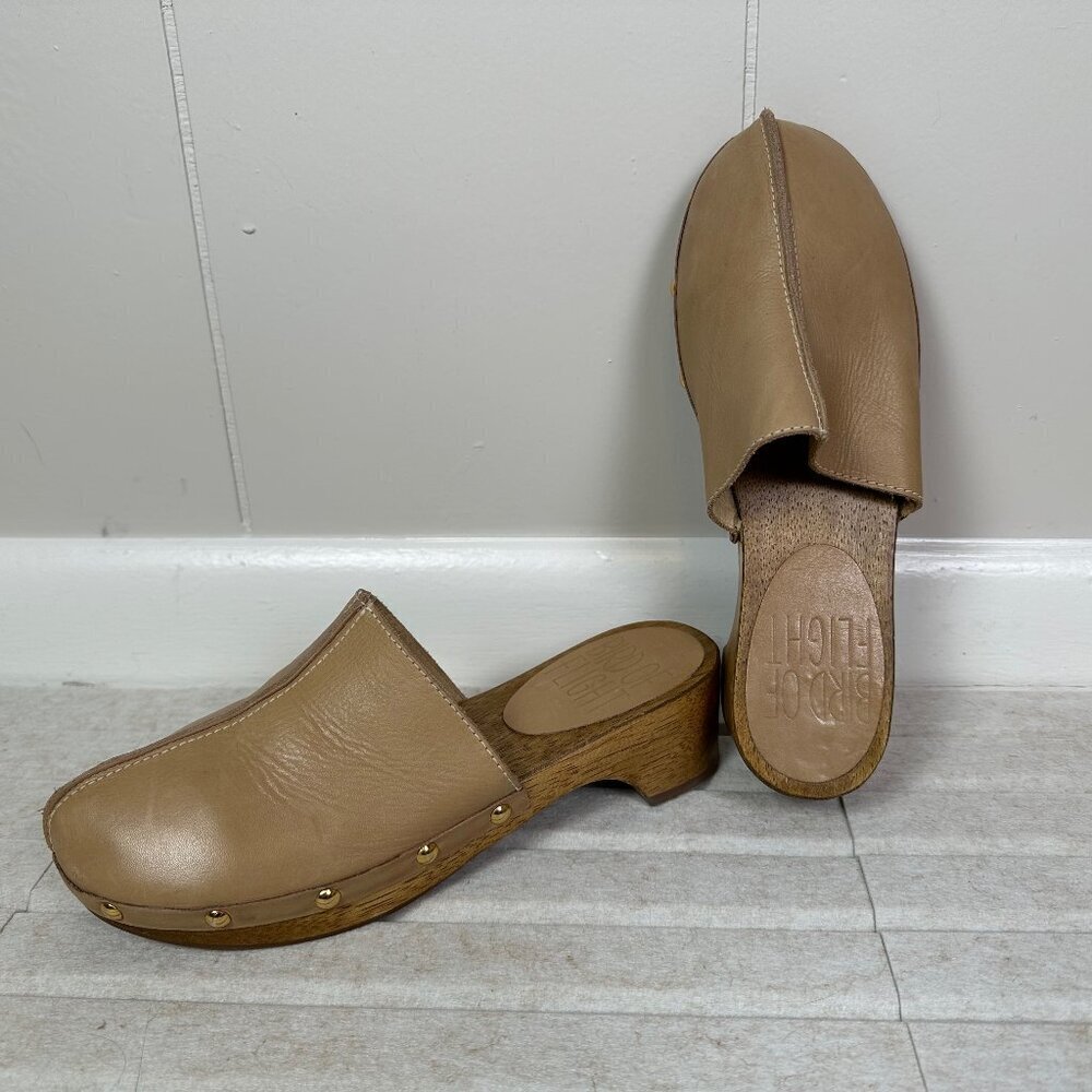 Bird of Flight Studded Mules Clogs Taupe Leather Wooden Soles Sz 7.5 - Cottage